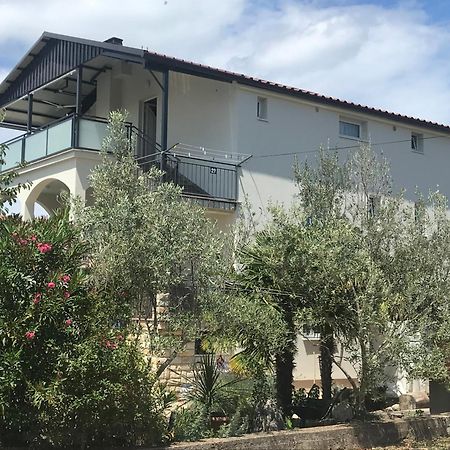 Lovely Sea View House 2 In Malinska Island Krk ภายนอก รูปภาพ