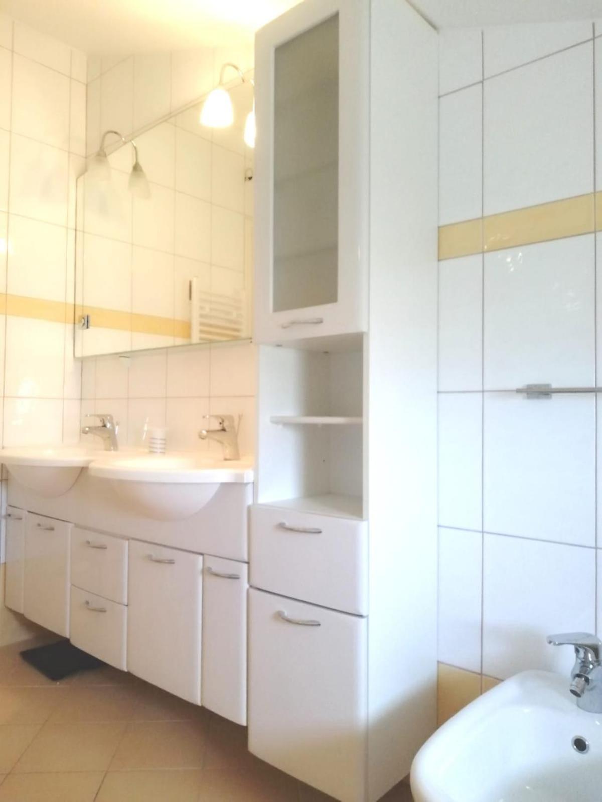 Lovely Sea View House 2 In Malinska Island Krk ภายนอก รูปภาพ