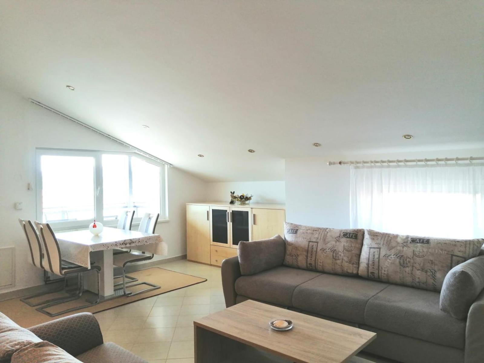 Lovely Sea View House 2 In Malinska Island Krk ภายนอก รูปภาพ