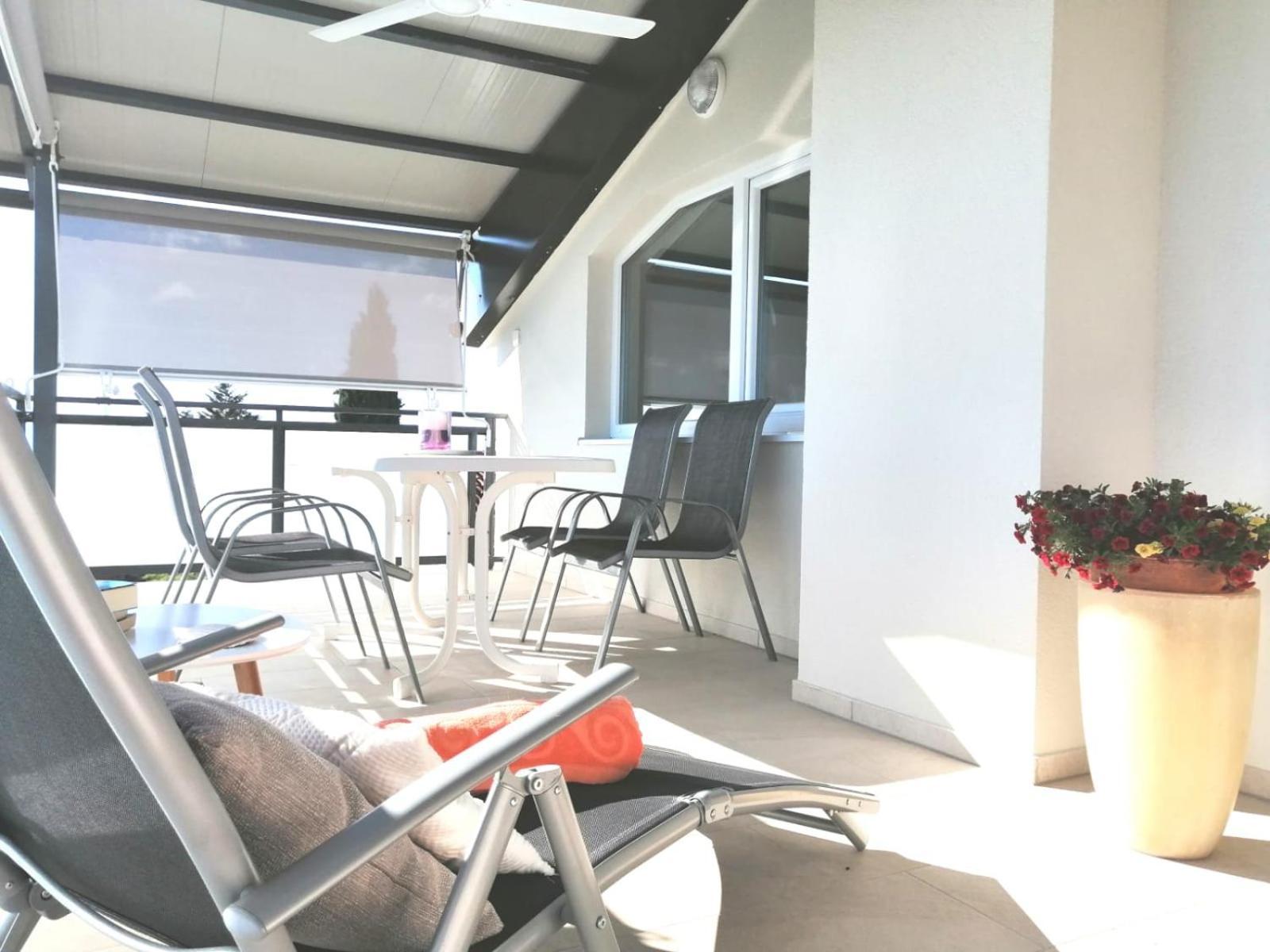 Lovely Sea View House 2 In Malinska Island Krk ภายนอก รูปภาพ